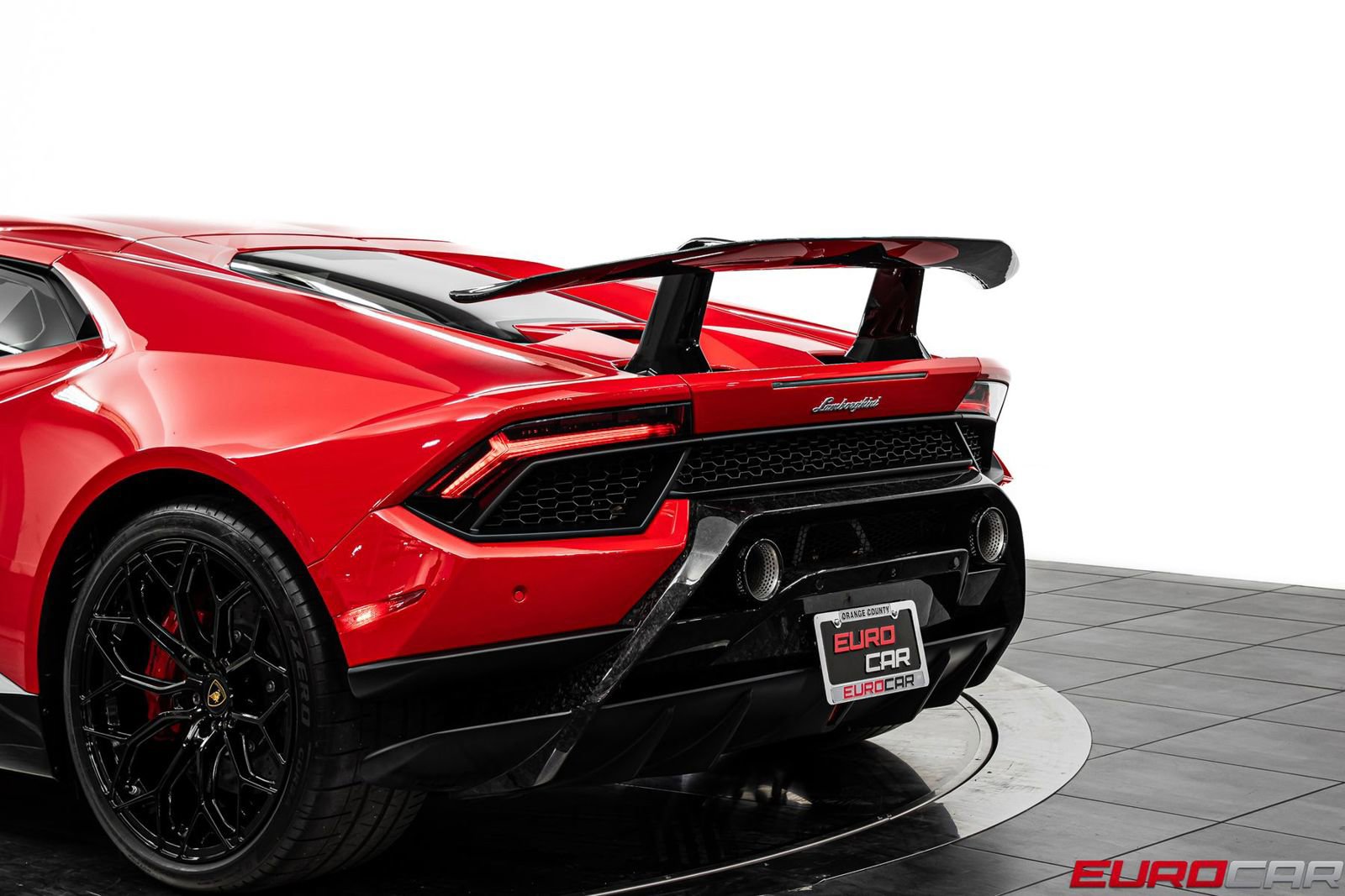 Used 2018 Lamborghini Huracan Performante image 18