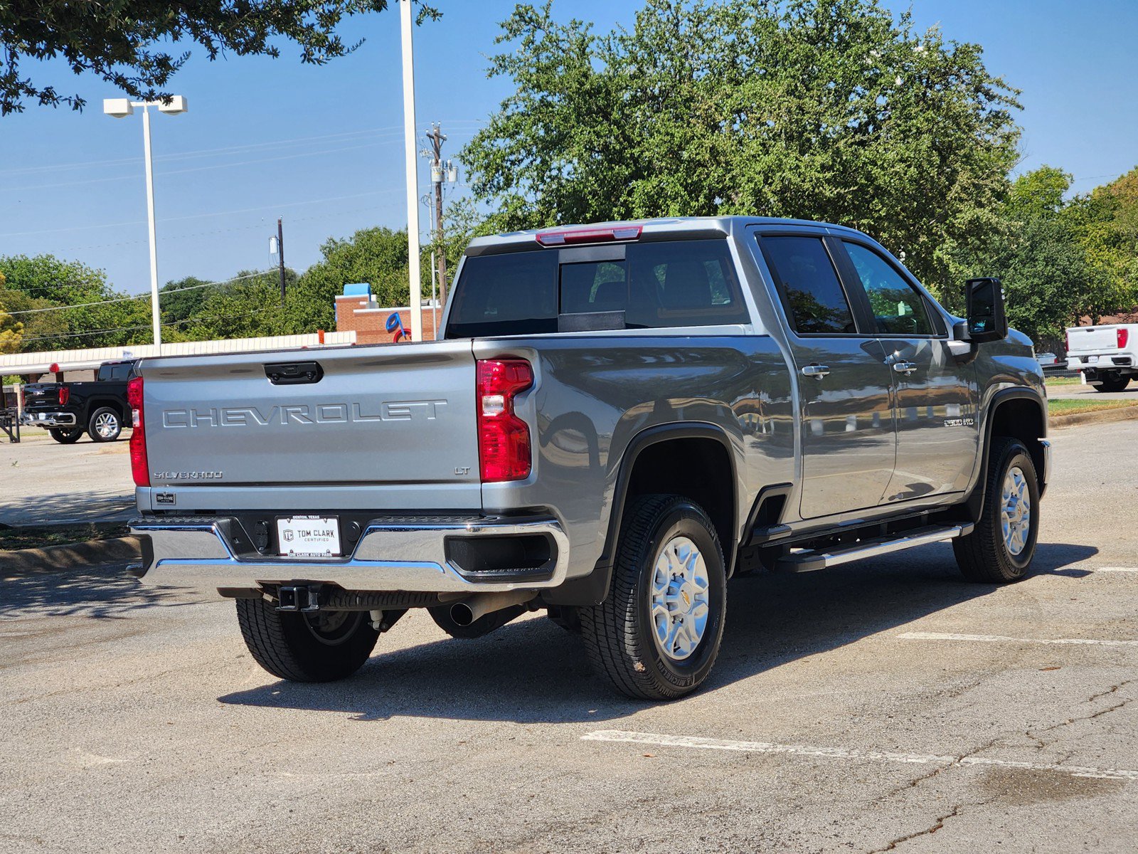 Used 2024 Chevrolet Silverado 2500 LT AWD/4WD image 5