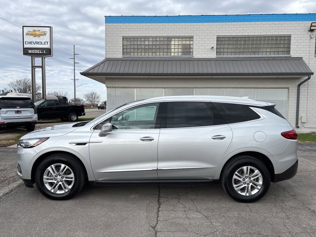 Used 2018 Buick Enclave Premium w/ LPO, Hit The Road Package AWD/4WD image 6