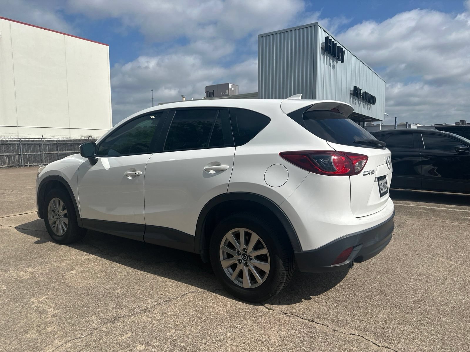 Used 2016 MAZDA CX-5 Touring w/ Bose/Moonroof Package FWD image 4