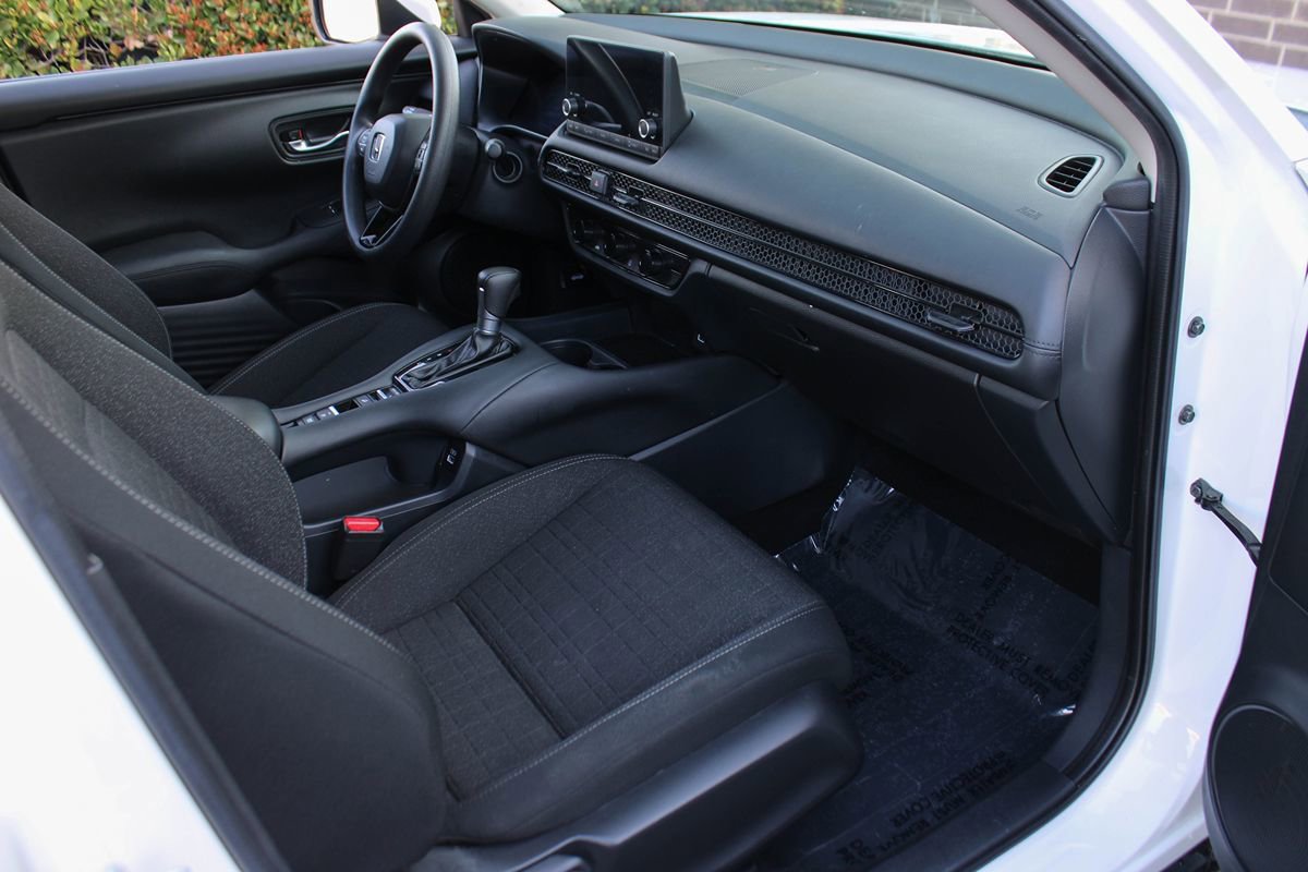 Used 2023 Honda HR-V LX image 22