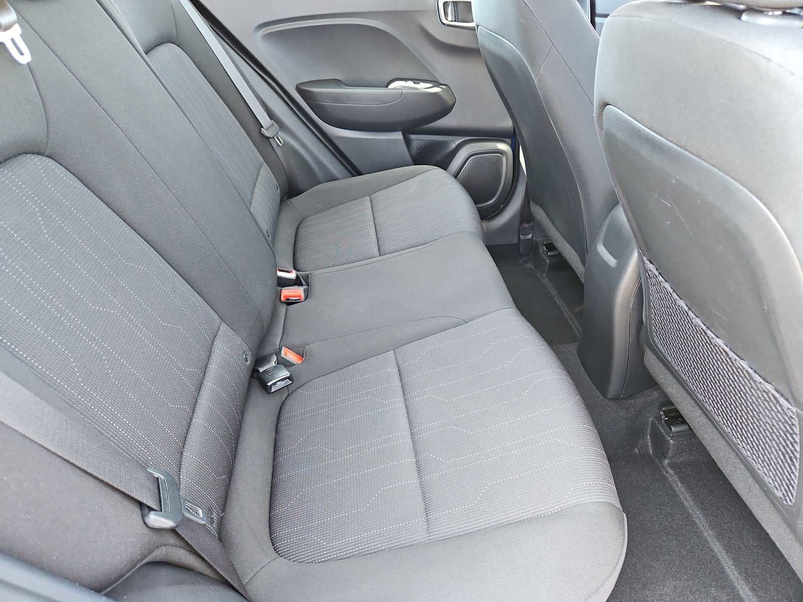 Certified 2025 Hyundai Venue SE image 20