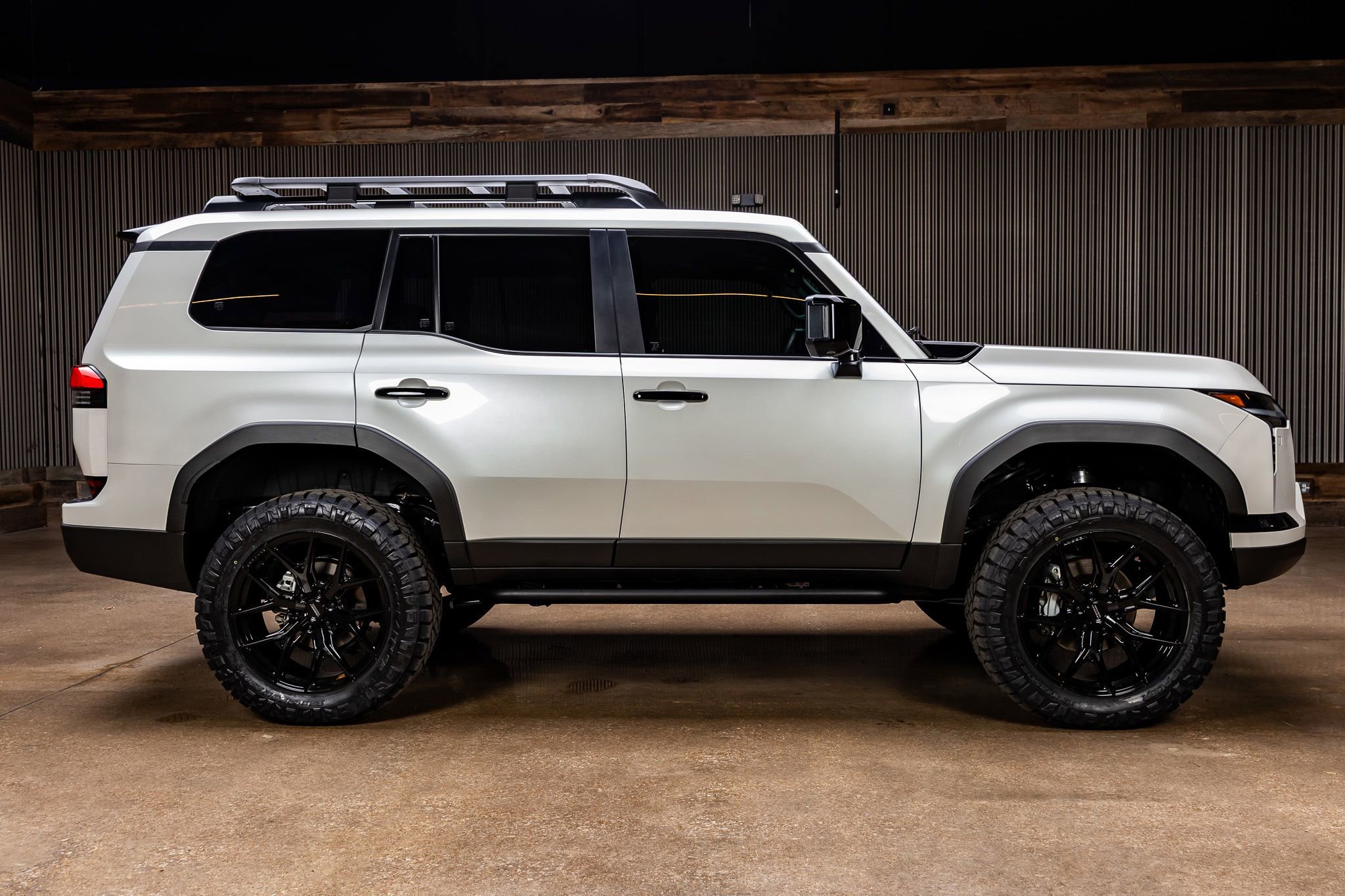 Used 2025 Lexus GX 550 image 11