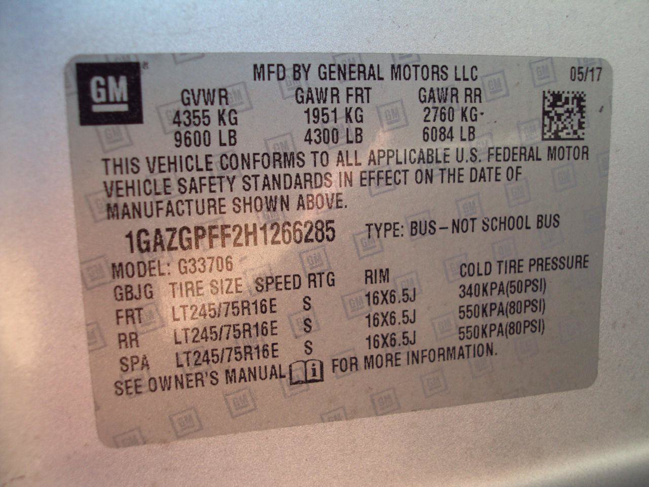 Used 2017 Chevrolet Express 3500 LT w/ LT Preferred Equipment Group RWD image 37