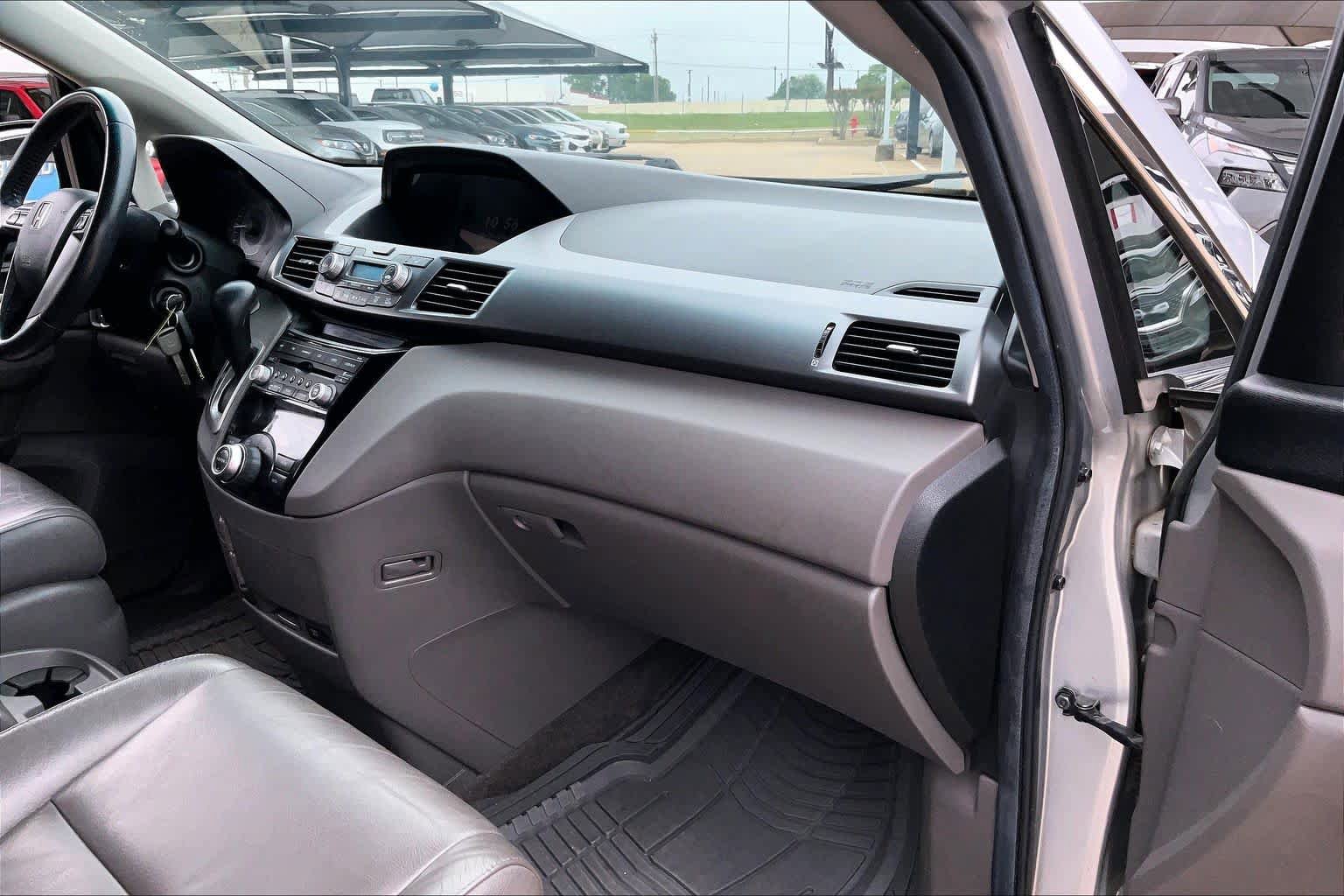 Used 2012 Honda Odyssey EX-L image 17