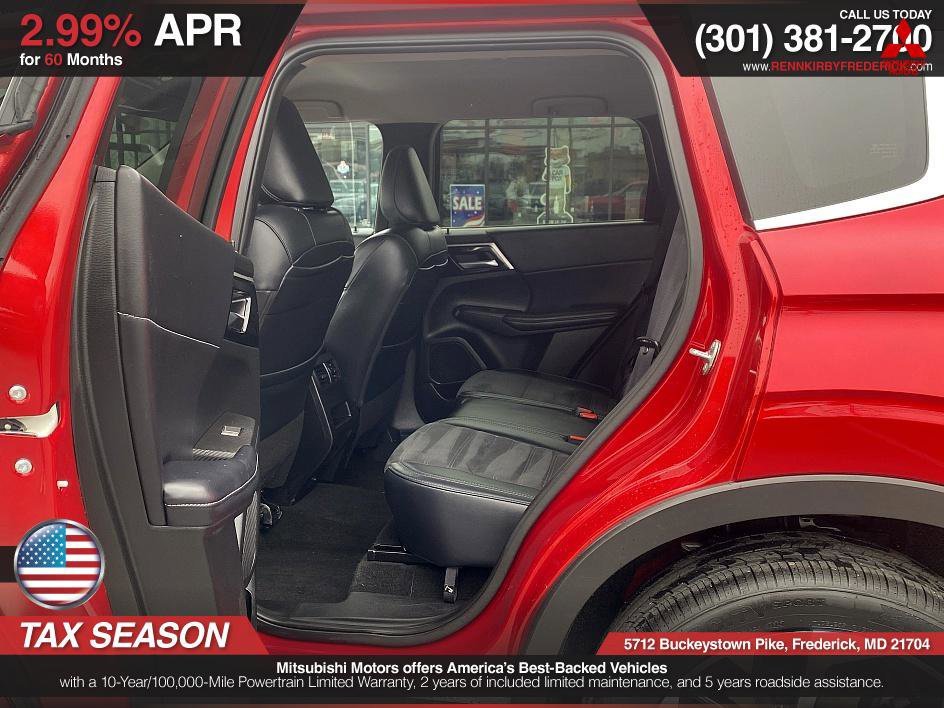 Used 2024 Mitsubishi Outlander SE image 5