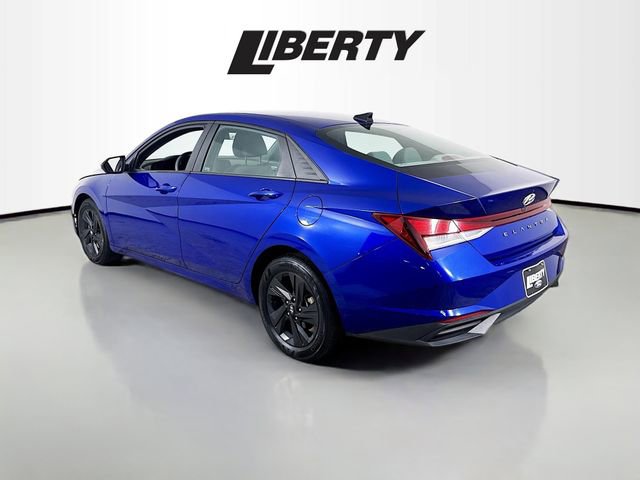 Used 2023 Hyundai Elantra SEL image 5