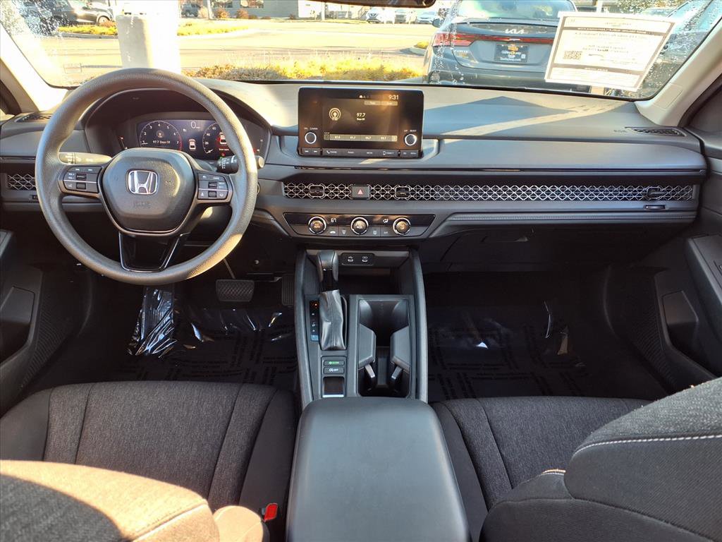 Used 2023 Honda Accord LX image 5
