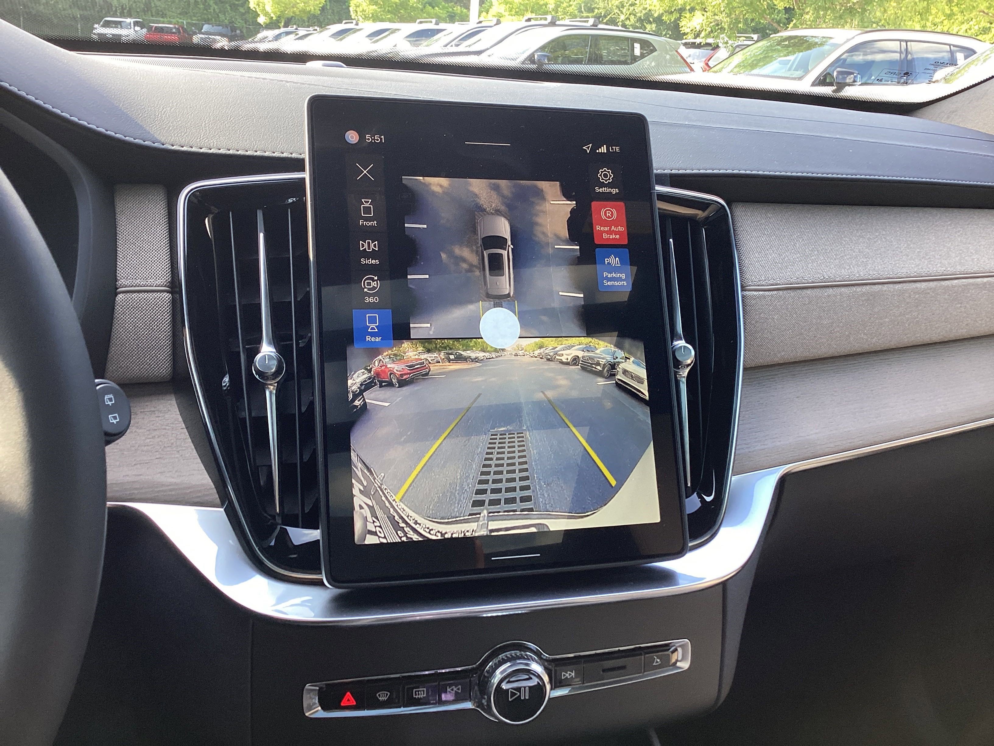 Used 2026 Volvo XC90 B6 Plus w/ Protection Package Premier image 28