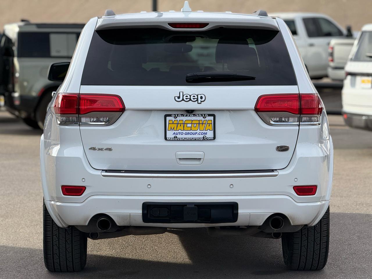 Used 2018 Jeep Grand Cherokee Overland AWD/4WD image 6