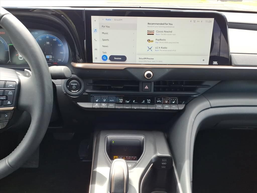 Used 2023 Toyota Crown Platinum AWD/4WD image 29