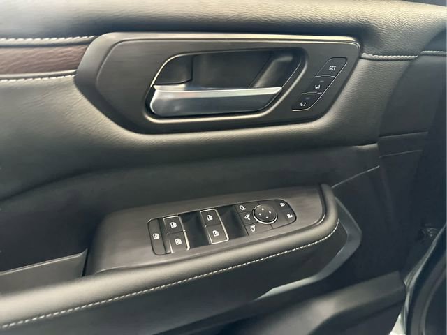 Certified 2025 Nissan Armada Platinum AWD/4WD image 7