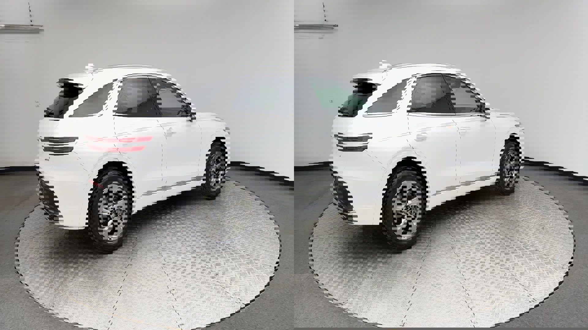 Certified 2026 Genesis GV70 2.5T image 2