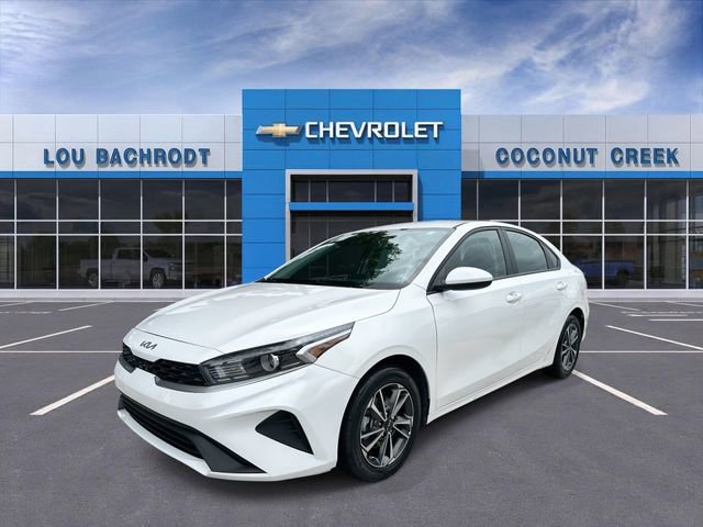 Used 2024 Kia Forte LXS FWD image 4
