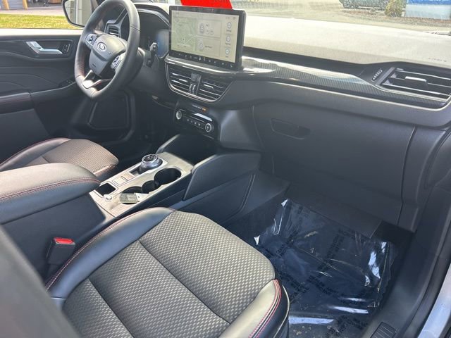 Used 2023 Ford Escape ST-Line w/ Tech Pack #1 AWD/4WD image 10