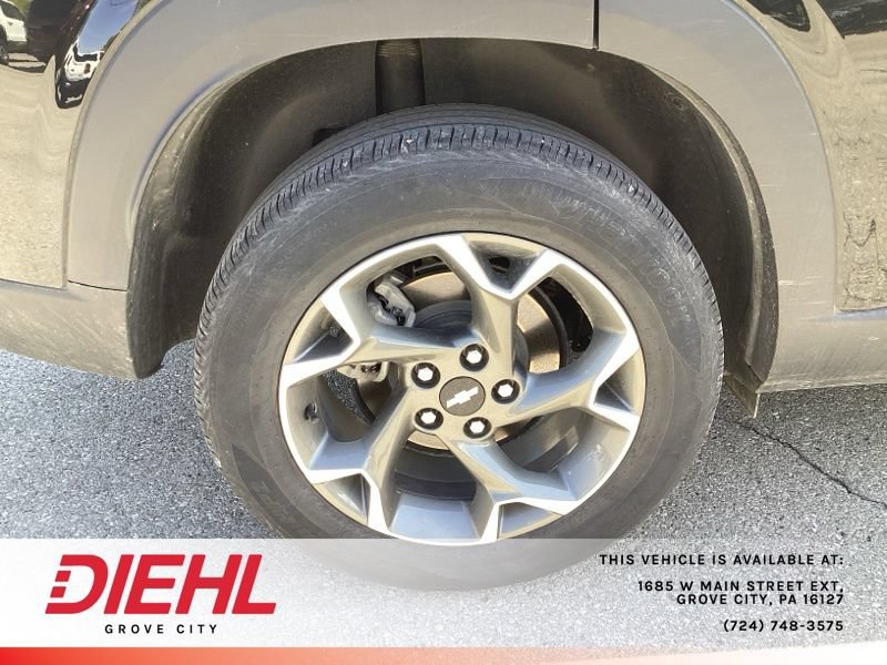Used 2024 Chevrolet Trax LT w/ Driver Confidence Package FWD image 9