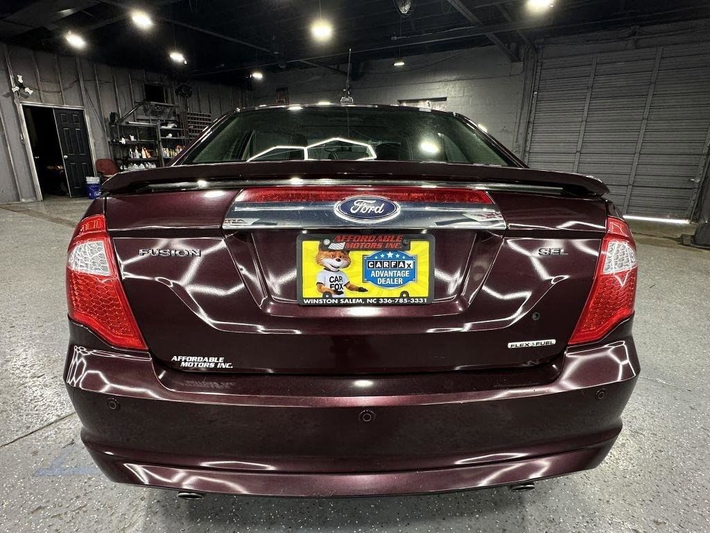 Used 2011 Ford Fusion SEL w/ 302A Rapid Spec Order Code image 4