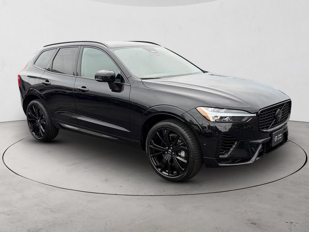 Certified 2024 Volvo XC60 T8 Ultimate w/ Climate Package AWD/4WD image 7