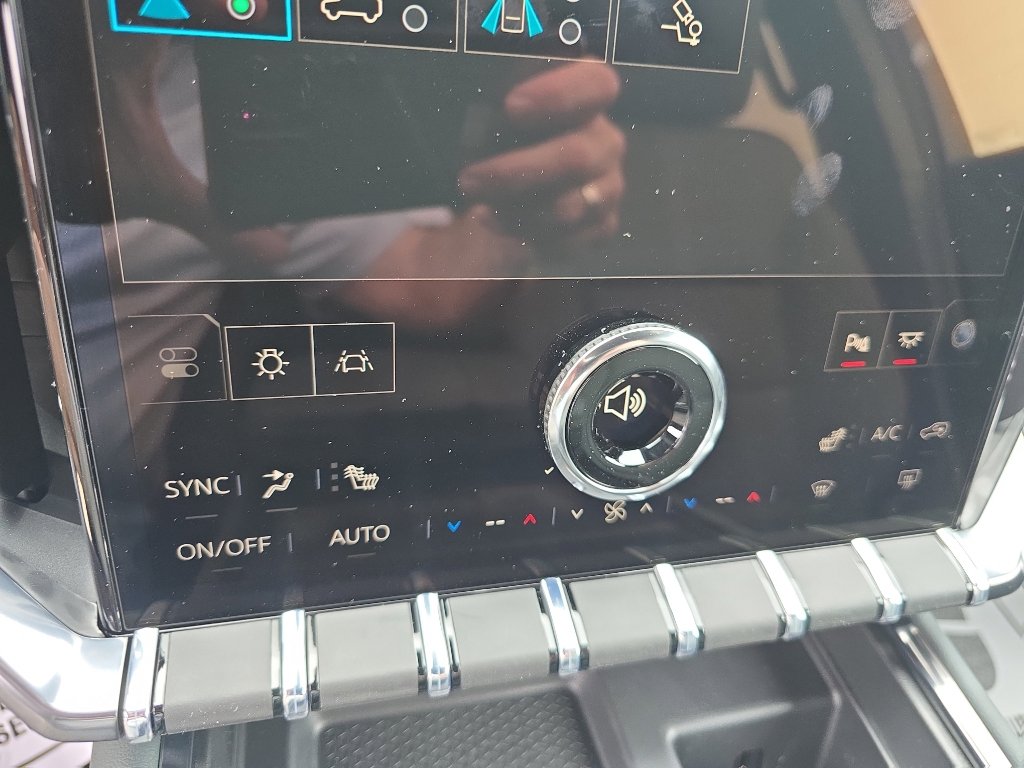 New 2026 GMC Acadia AT4 w/ LPO, Floor Liner Package AWD/4WD image 28