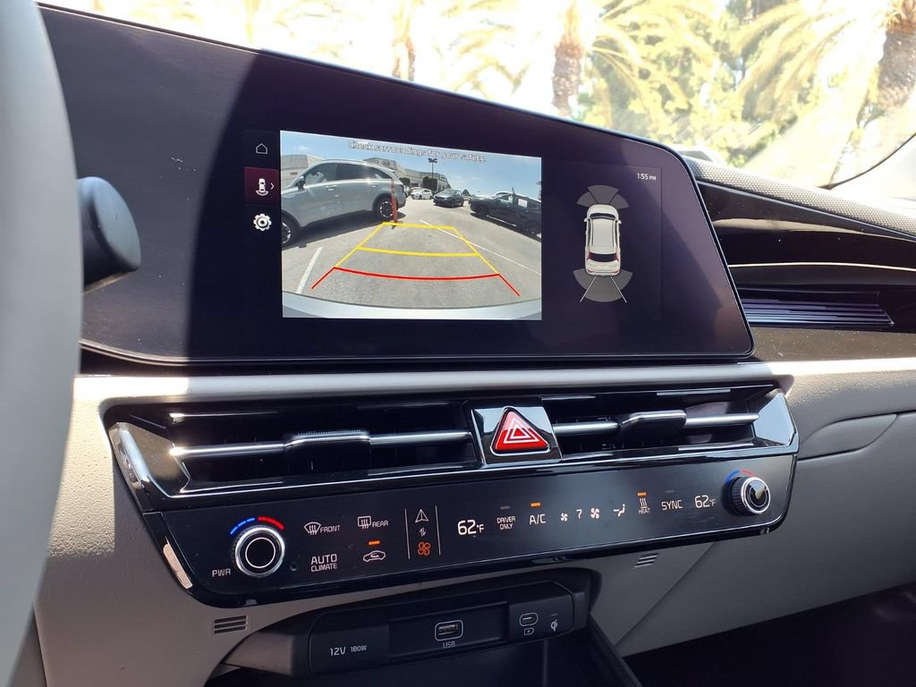 Certified 2024 Kia Niro Wave FWD image 16