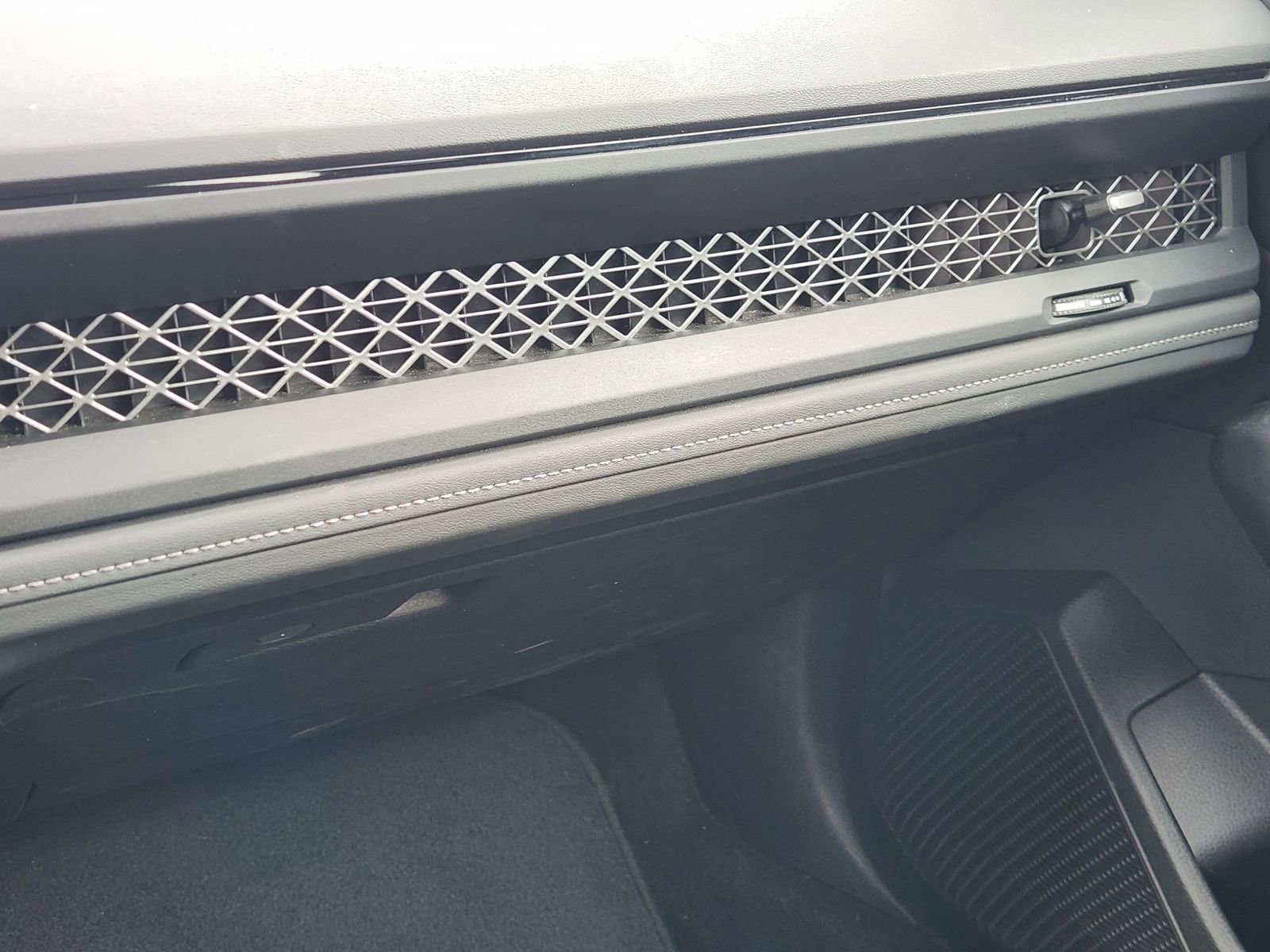 Used 2024 Honda Accord EX image 23