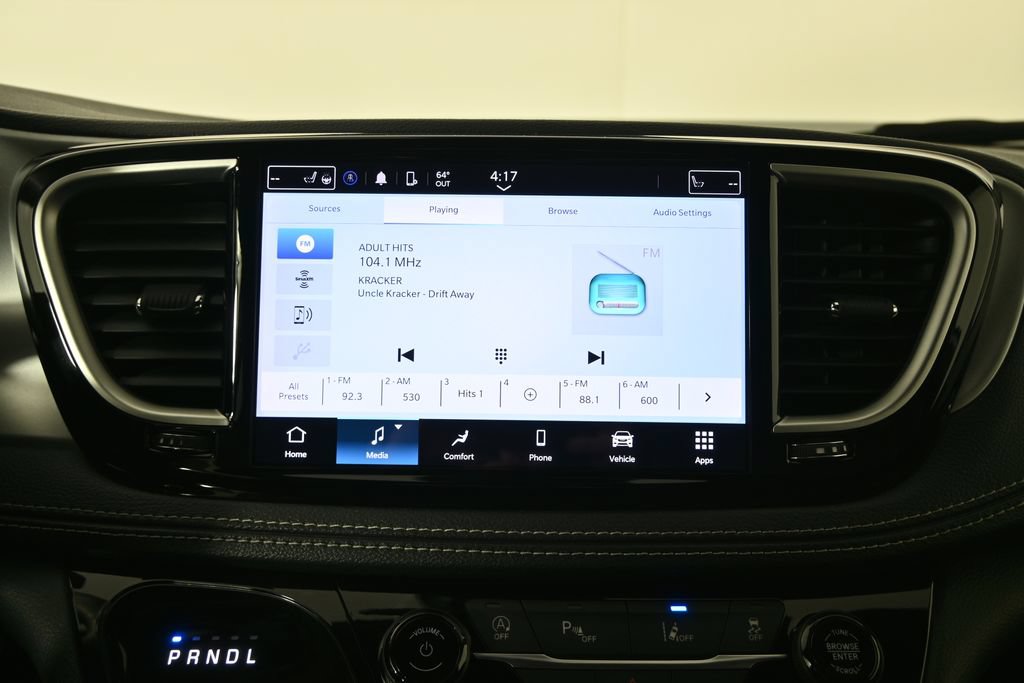 Used 2024 Chrysler Pacifica Touring FWD image 27
