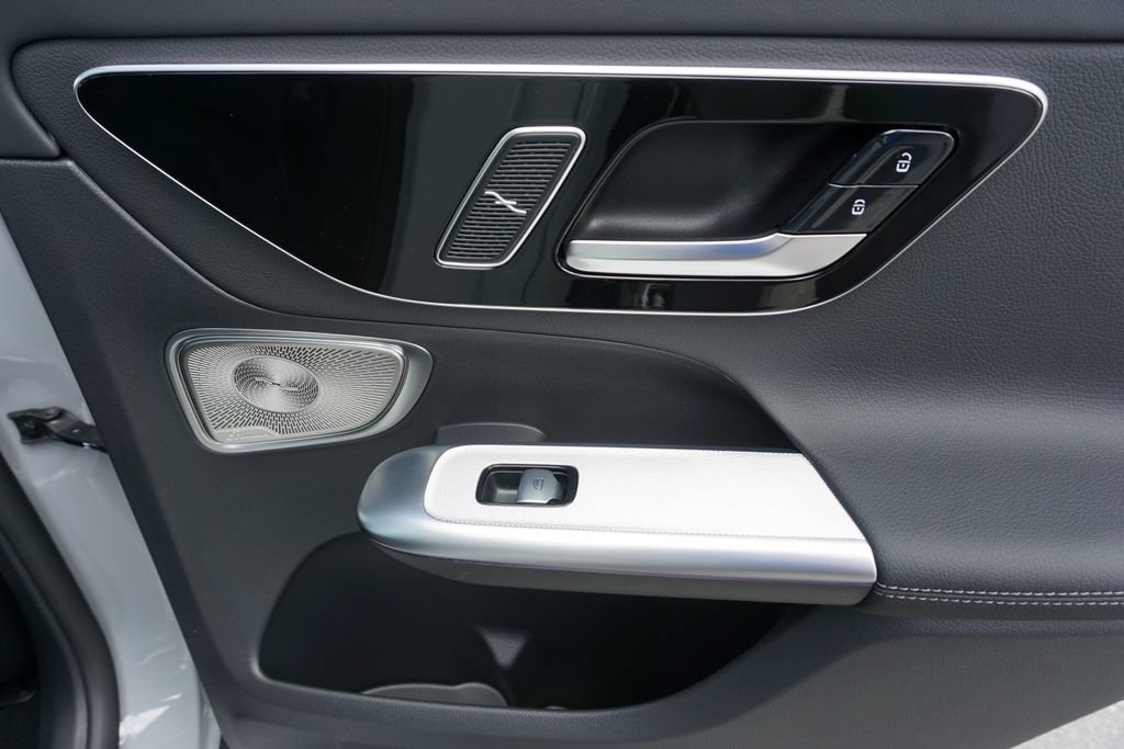 Certified 2025 Mercedes-Benz GLC 300 4MATIC image 59