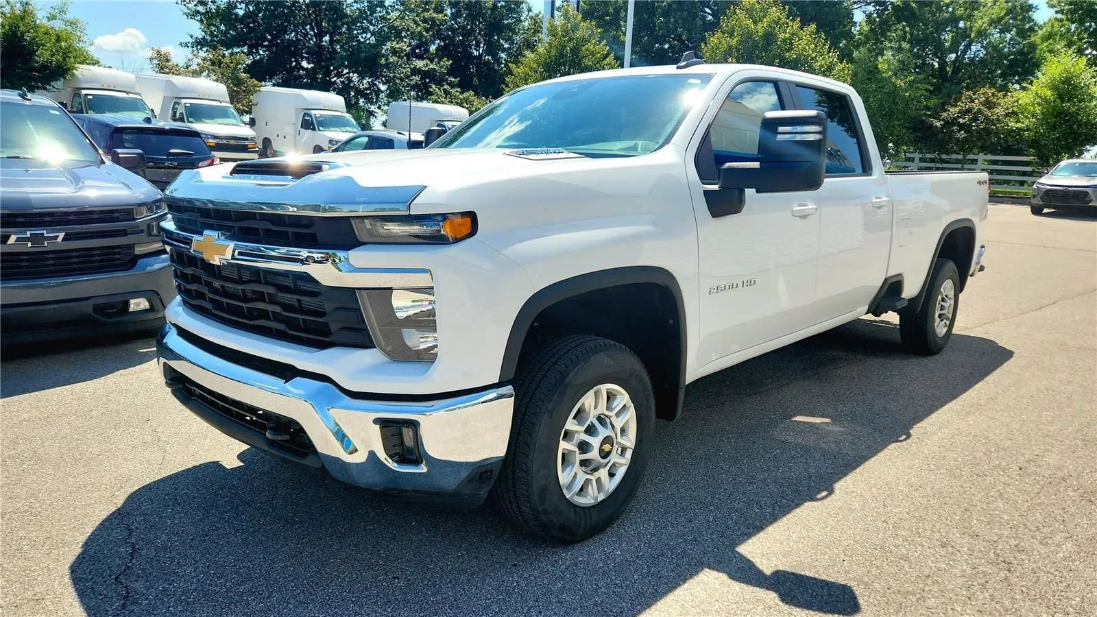 Used 2025 Chevrolet Silverado 2500 LT w/ Convenience Package AWD/4WD image 20