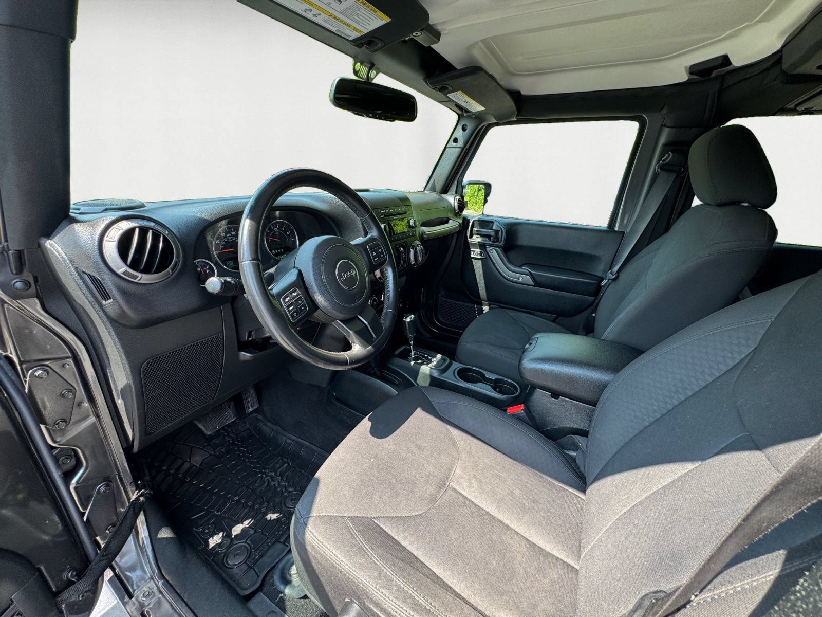 Used 2018 Jeep Wrangler Unlimited Sport S AWD/4WD image 11