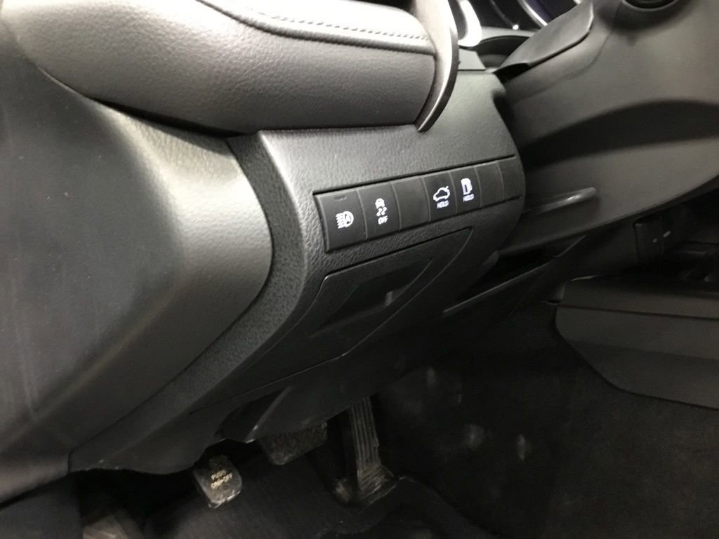 Used 2024 Toyota Camry LE image 8