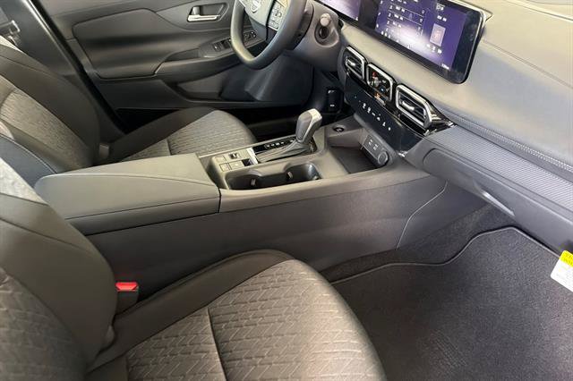 New 2027 Nissan Sentra SV w/ Floor Mat Package FWD image 16