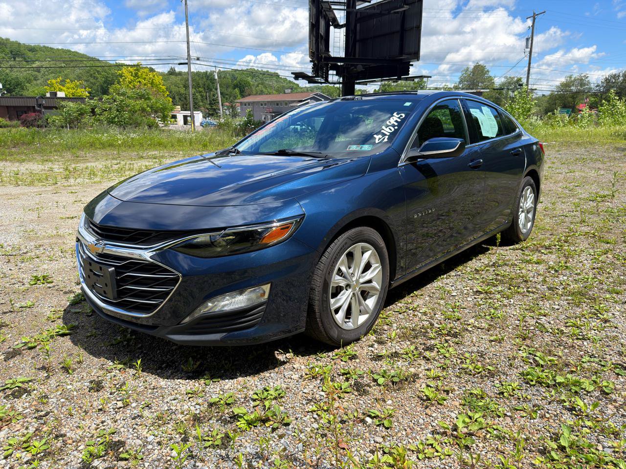 Used 2022 Chevrolet Malibu LT FWD image 3