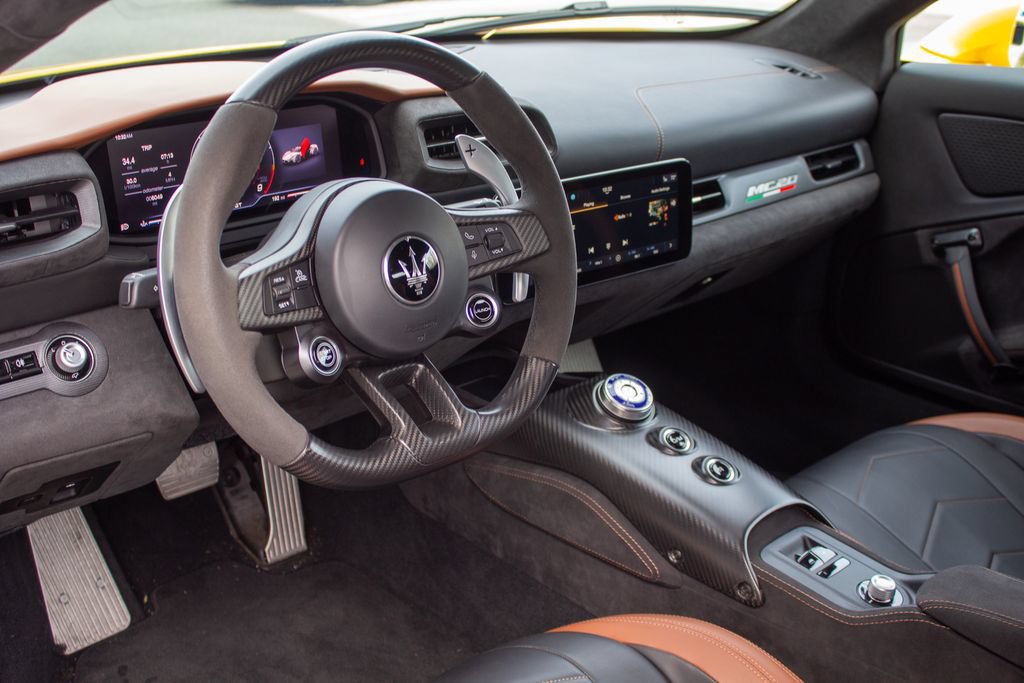 Used 2022 Maserati MC20 Coupe RWD image 12
