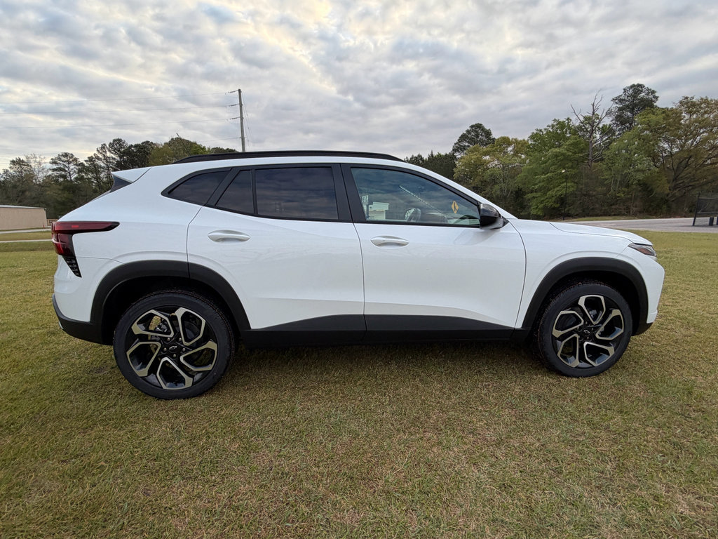 New 2026 Chevrolet Trax RS image 2