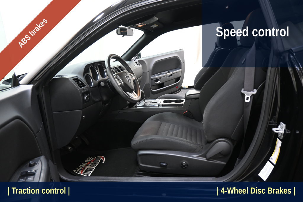 Used 2013 Dodge Challenger SXT RWD image 6