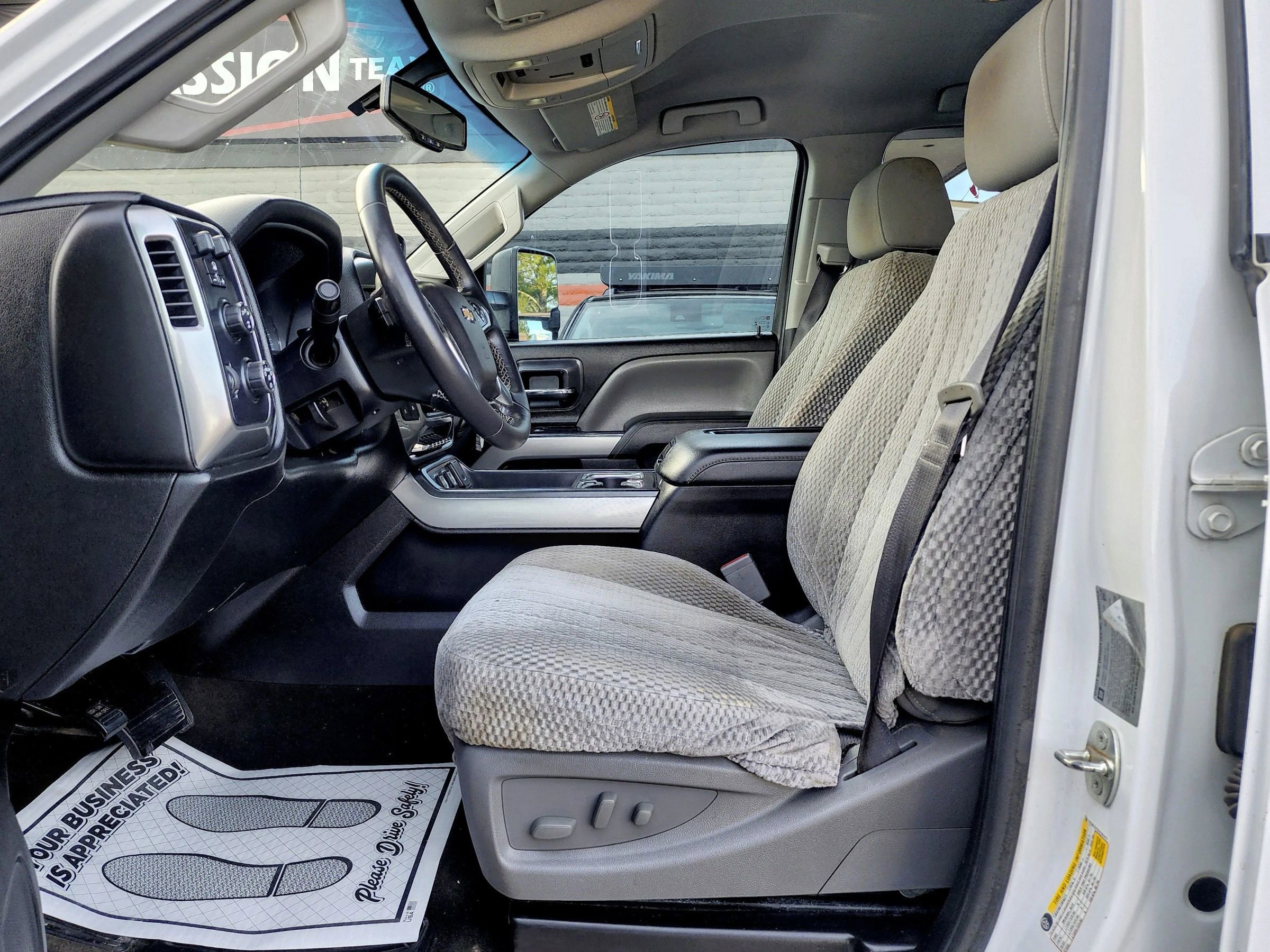 Used 2017 Chevrolet Silverado 3500 LT image 36