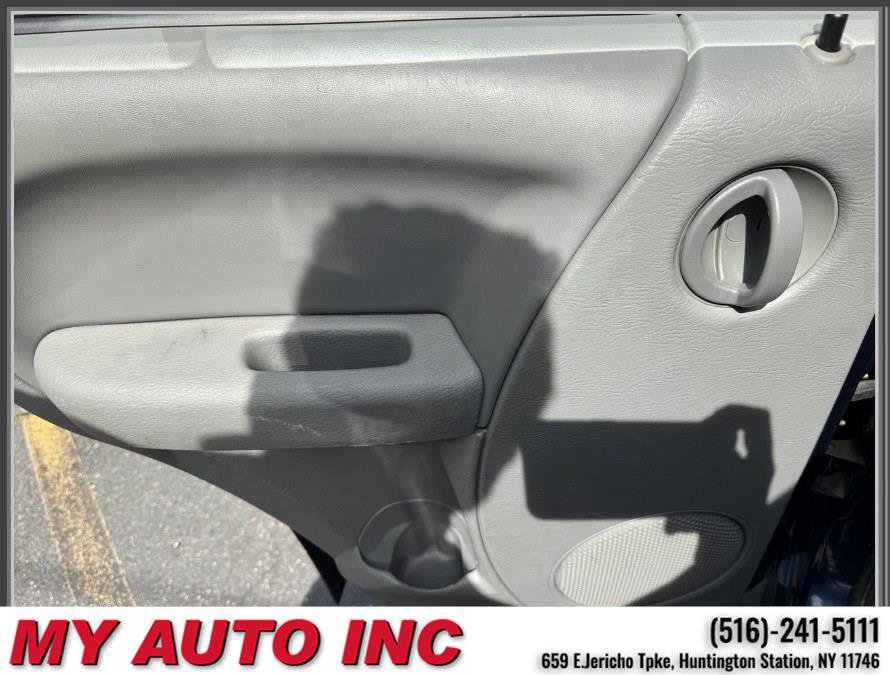 Used 2006 Jeep Liberty Sport w/ Off Road Group AWD/4WD image 32