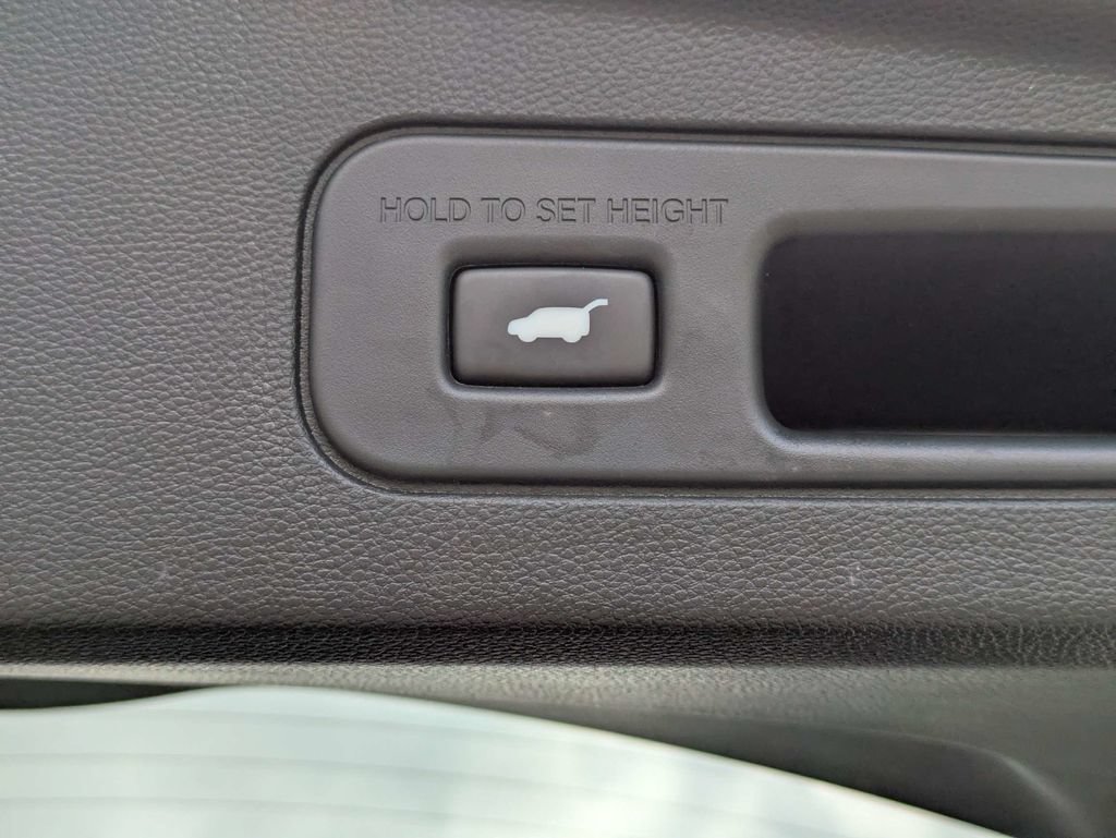 Used 2025 Acura MDX FWD w/ Technology Package image 14