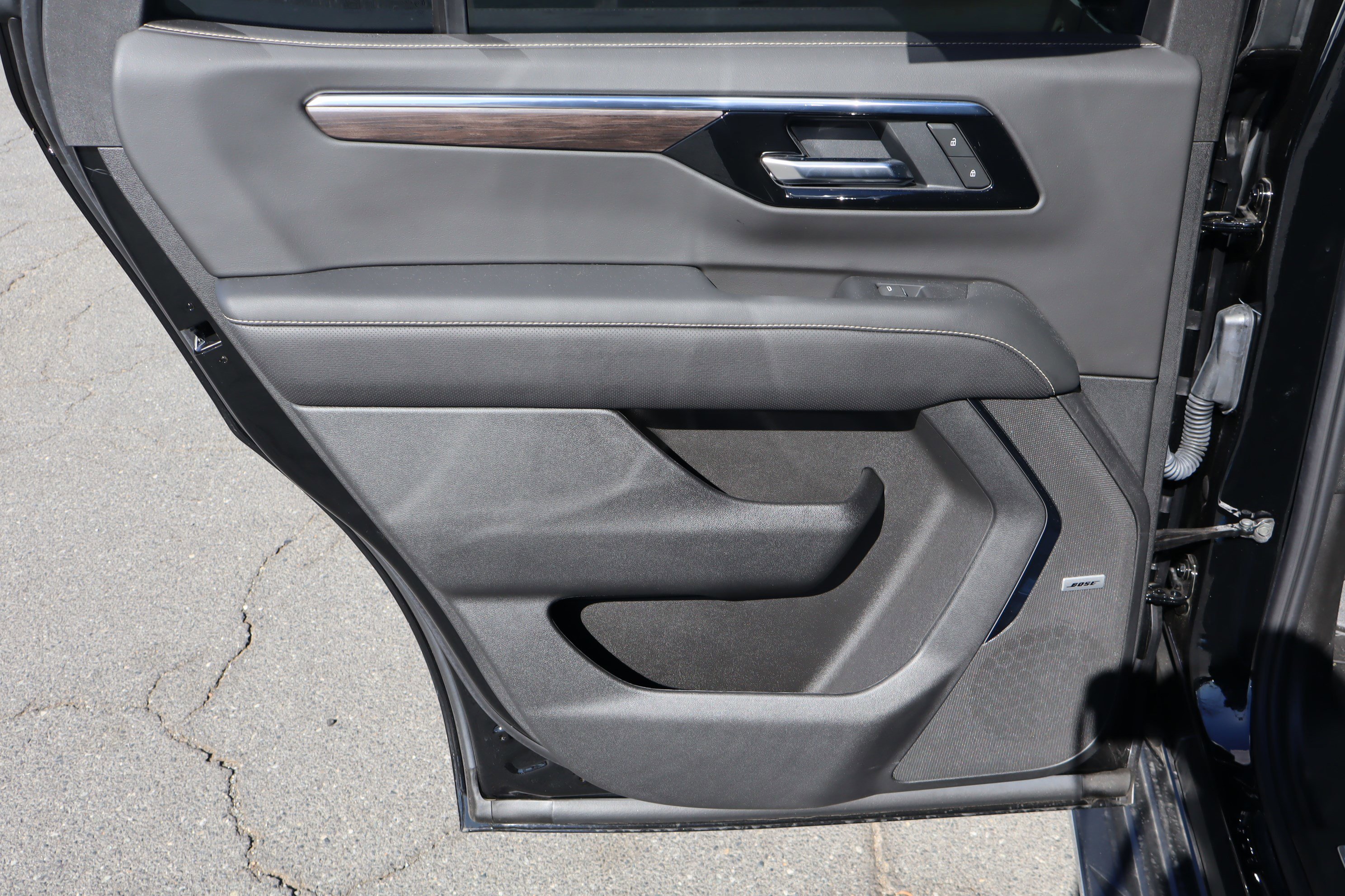 Used 2025 Chevrolet Tahoe Premier image 33