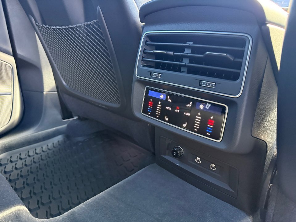 New 2026 Audi Q8 Premium Plus image 29