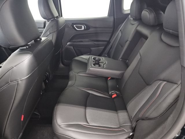 New 2026 Jeep Compass Trailhawk w/ Sun, Sound & Navigation Group AWD/4WD image 19