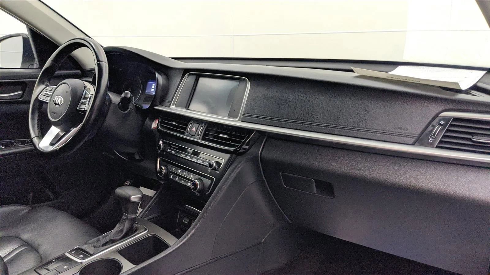 Used 2020 Kia Optima SE image 29