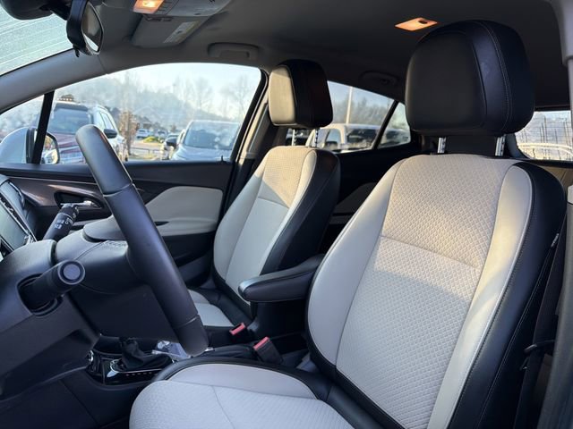 Used 2018 Buick Encore Preferred image 12