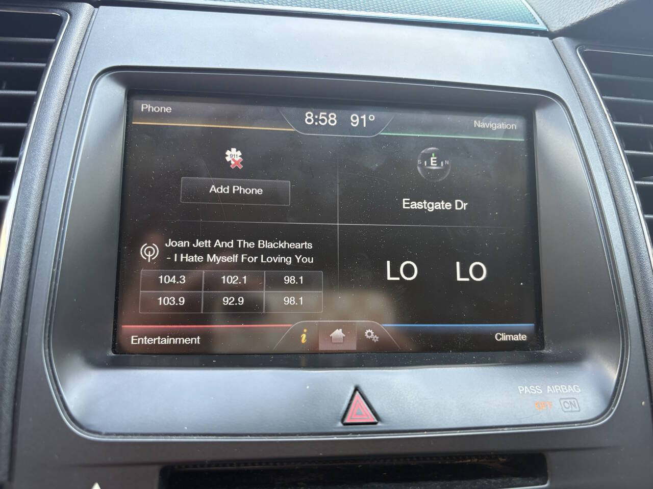Used 2014 Ford Taurus SEL w/ Equipment Group 201A FWD image 25