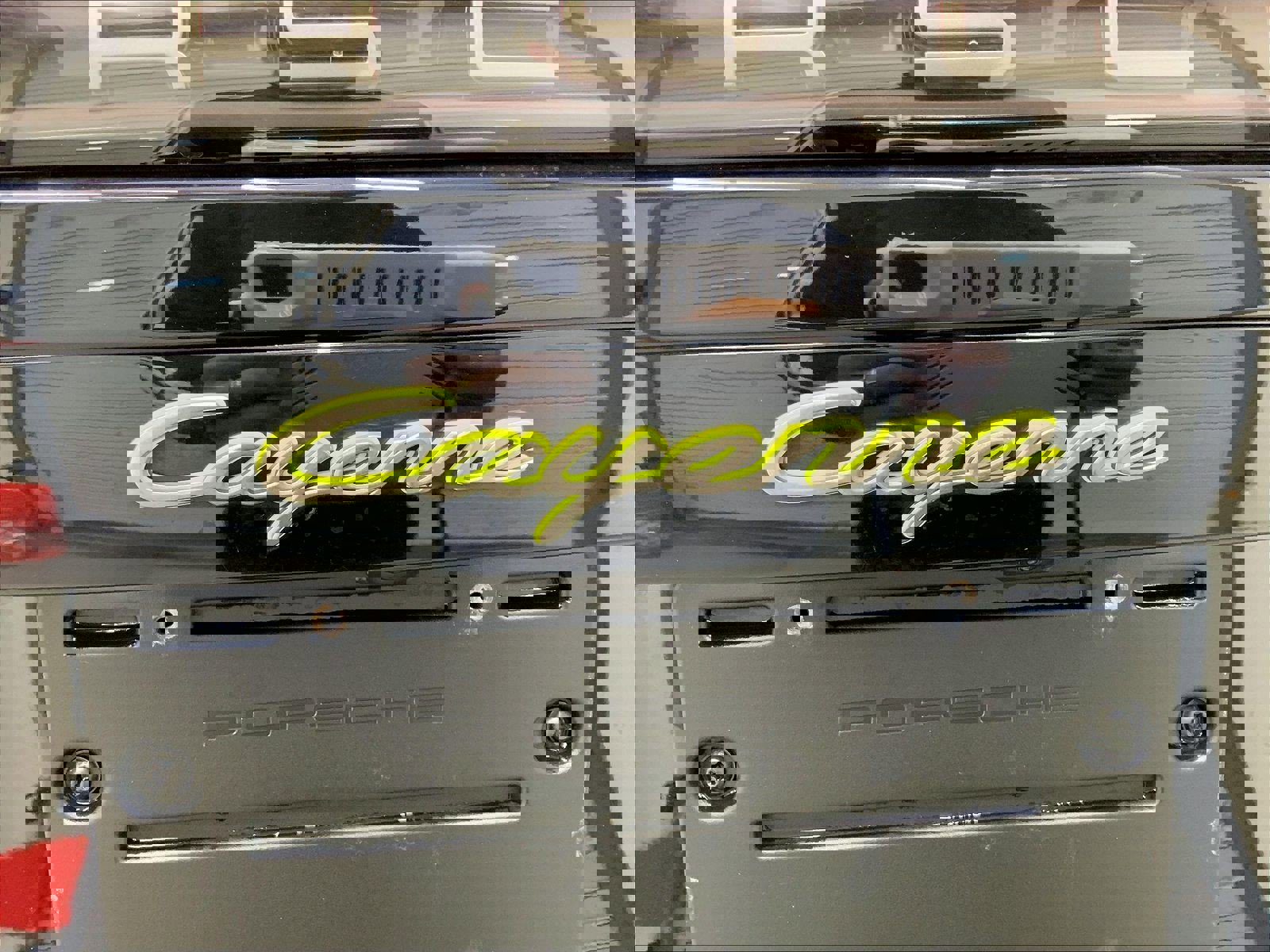 Used 2023 Porsche Cayenne Platinum Edition image 20