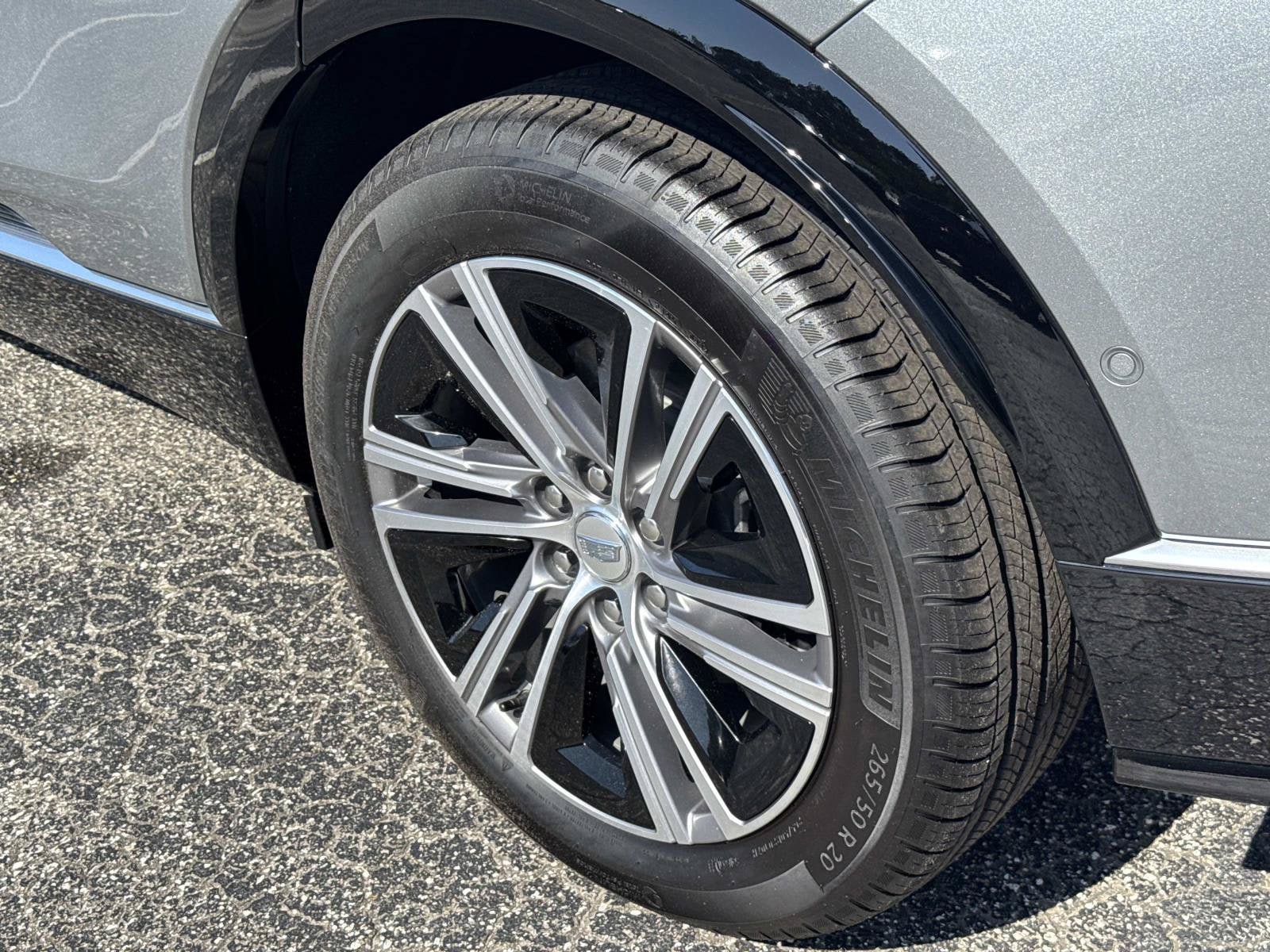 New 2026 Cadillac Lyriq Luxury RWD image 12