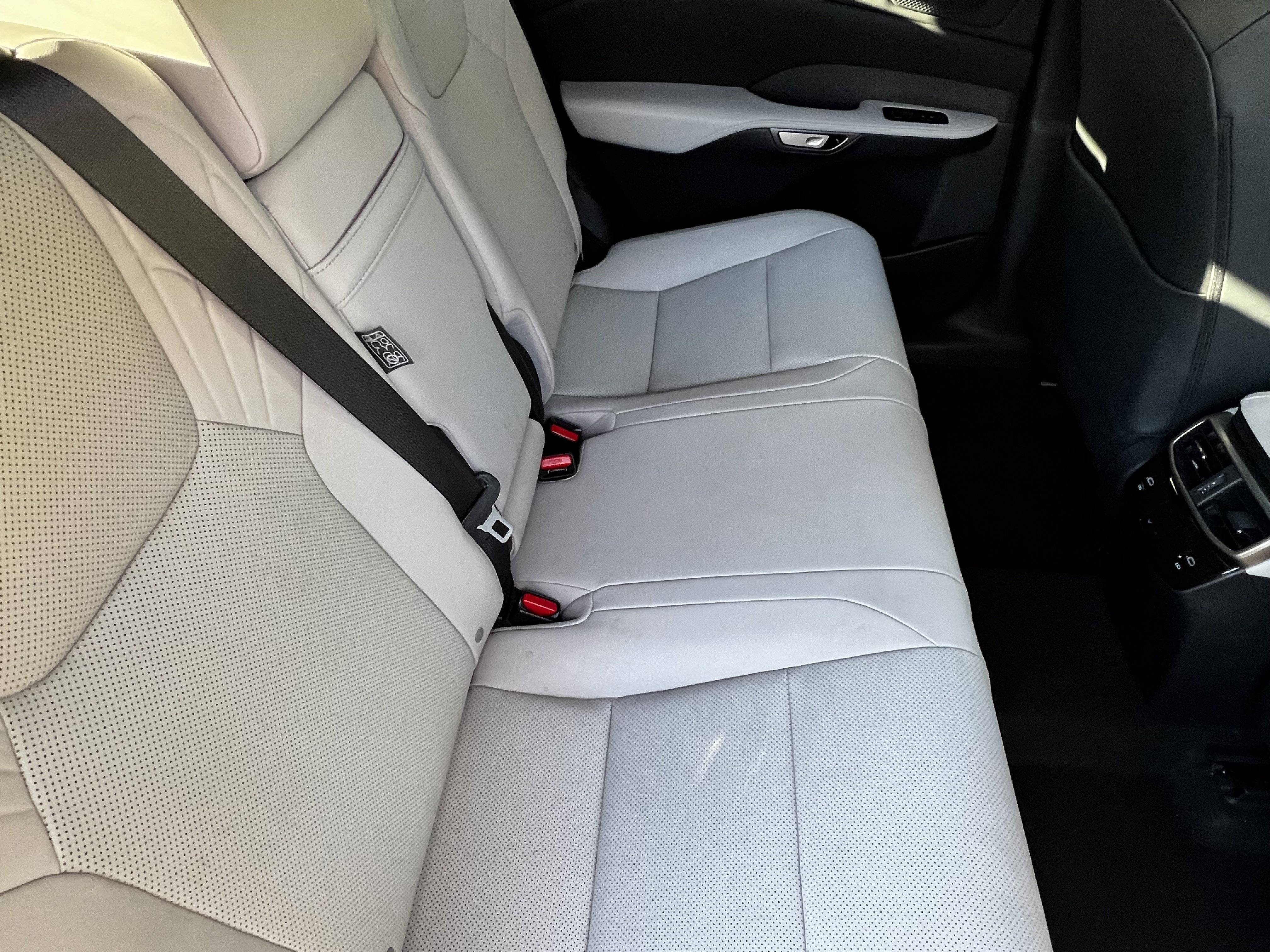 Used 2023 Lexus RX 350h image 39