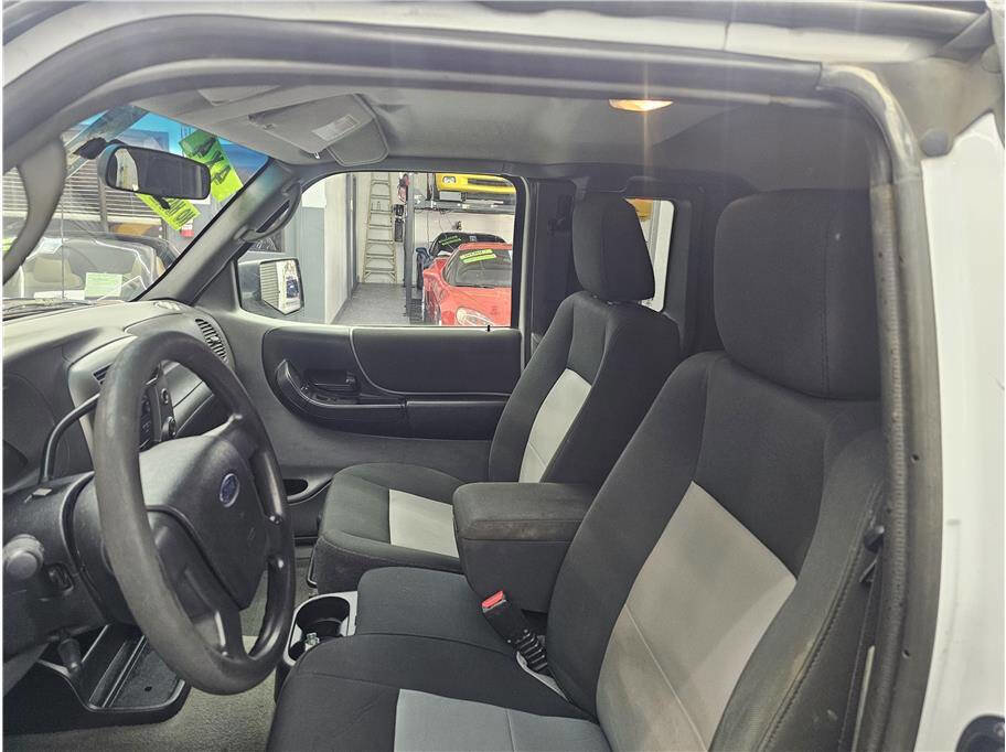 Used 2011 Ford Ranger XLT image 9