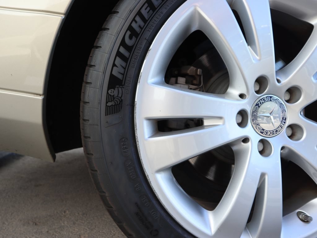 Used 2011 Mercedes-Benz C 300 Sedan image 21