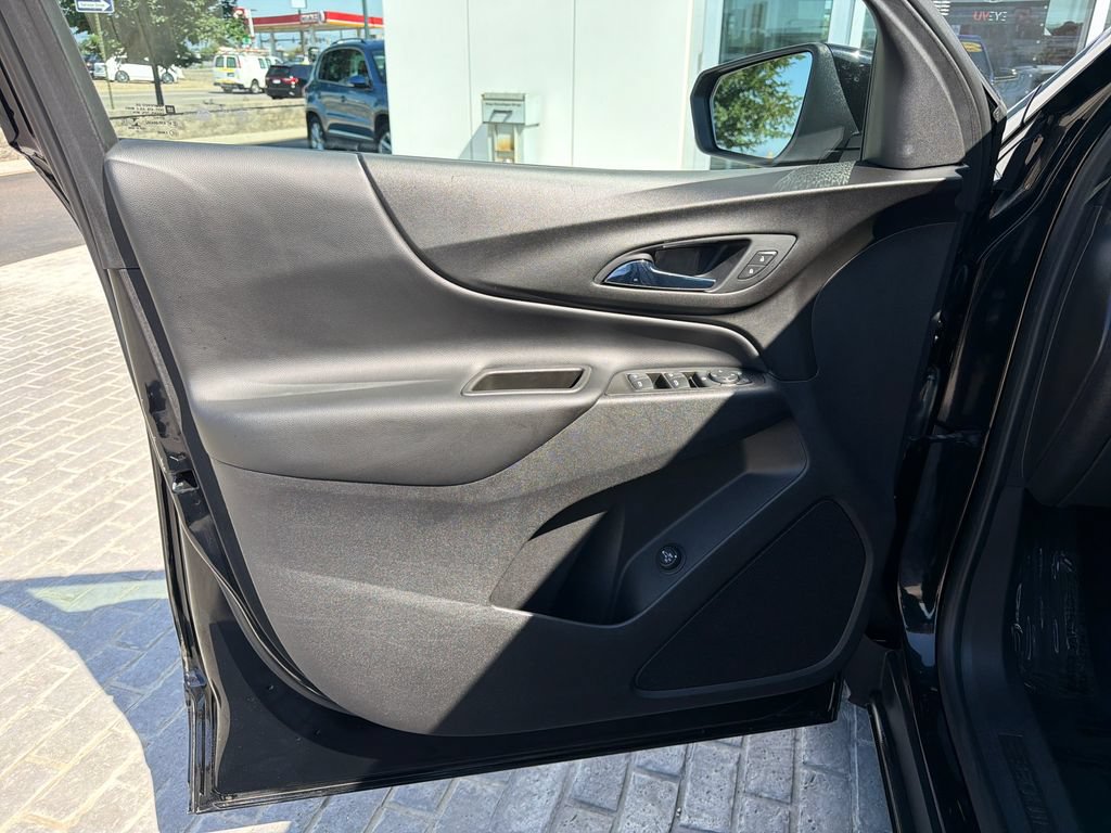 Used 2020 Chevrolet Equinox LT AWD/4WD image 10